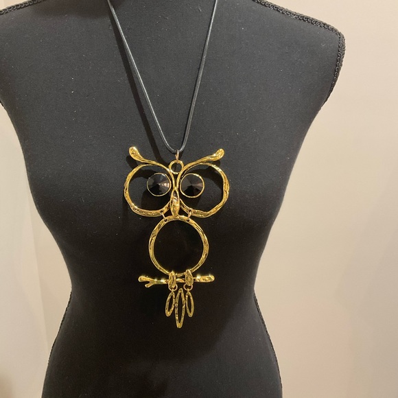 Long Owl Necklace (Gold) - Picture 5 of 5
